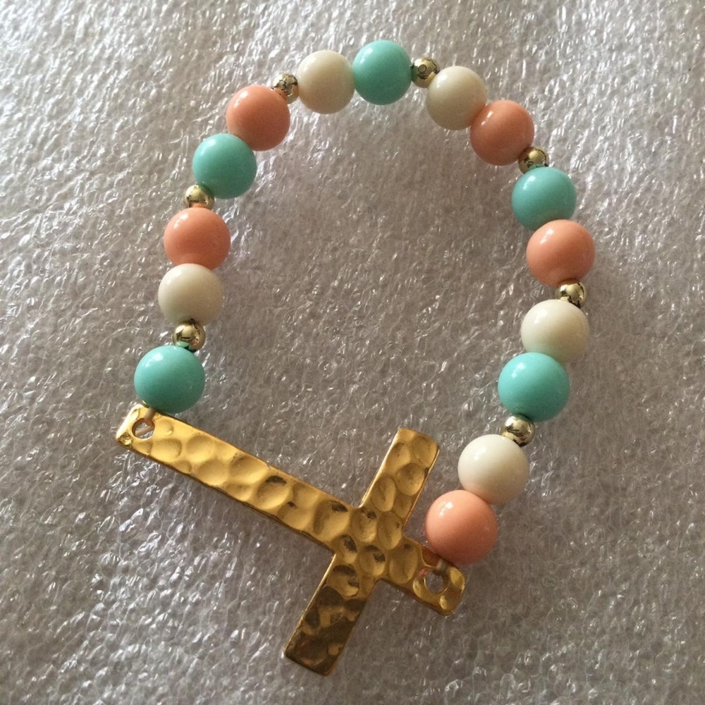 Cross stretch bracelet